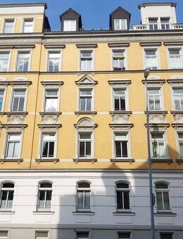 Lichtdurchflutete 2-Zimmer-Wohnung in einem sanierten Gründerzeithaus im begehrten Stadtteil Schlosschemnitz - Chemnitz