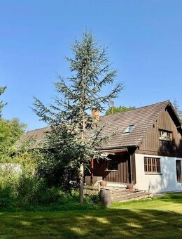 SITULI: Großzügiges Landhaus in Alleinlage - Naturidylle mit 2 Wohneinheiten - Oberding