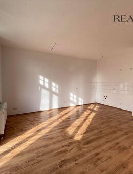 Stadtnahes Wohnen: Einzimmerapartment mit Balkon - Magdeburg