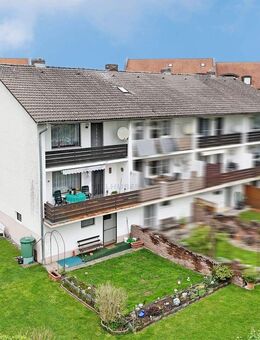 Charmantes Reihenendhaus in ruhiger Lage - Ihr neues Zuhause mit Garten und Garage - Osterhofen