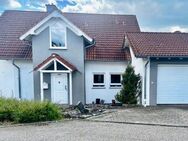 Charmantes Einfamilienhaus mit Gartenidylle in Stadtrandlage - Möckmühl