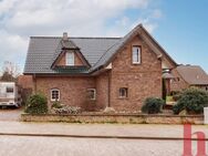 Freistehendes Wohnhaus mit Doppelgarage in Steinfeld - Steinfeld (Oldenburg)