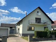 NEU! Teilsaniertes 1-2 Fam.-Wohnhaus mit 667 qm Grundstück und 2 Garagen in Dettenheim - Dettenheim