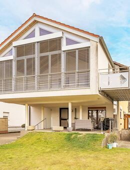 Ihr neues Zuhause - Lichtdurchflutete Maisonettewohnung mit einzigartiger Glasarchitektur - Waghäusel