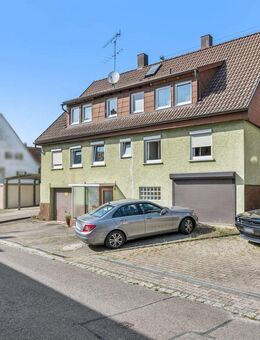Viel Raum für Ihre Ideen: Großzügiges Massivhaus mit Potenzial in zentraler Lage von Köngen - Köngen