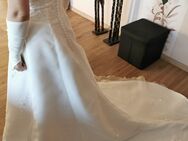 Hochzeitskleid / Brautkleid - Kreuztal