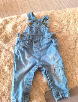 Baby Latzhose mit Knöpfen - Bleicherode