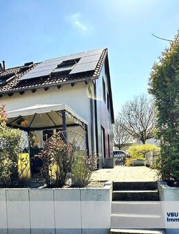 VBU Immobilien - Moderne Doppelhaushälfte mit traumhaftem Gartenparadies - Leingarten