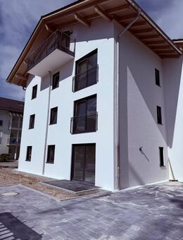 Großzügige, moderne 3-Zimmer-Neubau-Erdgeschoßwohnung mit großer Terrasse und Garten - Bad Reichenhall