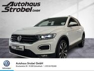 VW T-Roc 2.0 TSI DSG 4M Sport ACC DCC AHK Navi LED Pano Park Ass. "beats" - Schnaittach