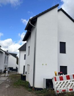 Modern, neuwertig & energieeffizient - Einfamilienhaus von ca. 2024 in Solingen-Ohligs - Solingen (Klingenstadt)