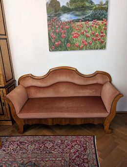 Exquisites Antikes Biedermeier-Sofa – Ein Meisterstück klassischer Eleganz - Regensburg