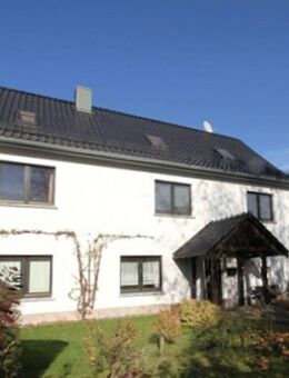 Vielseitiges Wohnhaus im Zentrum von Eisfeld: Ein- bis Zweifamilienhaus mit Potenzial - Eisfeld