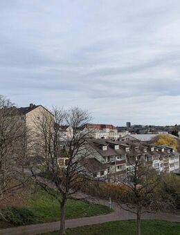bezugsfrei, 2 Loggien und am Stadtrand? Haben wir. - Pirmasens