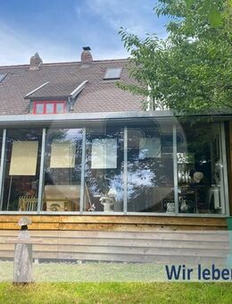 IDYLLISCH GELEGENES EINFAMILIENHAUS MIT WINTERGARTEN - Tittling