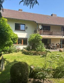 Stilvolles Anwesen mit ca. 200?m² Wohnfläche, großem Garten und traumhafter Lage! - Wabern