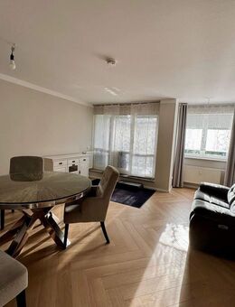 **TOLLE ERDGESCHOSSWOHNUNG MIT TERRASSE UND GARTEN IN IDYLLISCHER ANLAGE** - Teltow