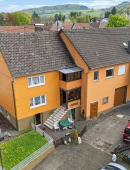 Großzügiges Einfamilienhaus mit geräumiger Garagenhalle - Mücke