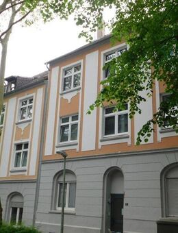 Gemütliche 2-Zimmer-DG-Wohnung im Ostviertel, teilrenoviert - Essen