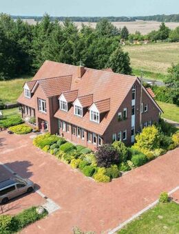 MFH mit 4 WE und 1 GE sowie Top-Potenzial in Feldrandlage zur flexiblen Nutzung - Groß Plasten