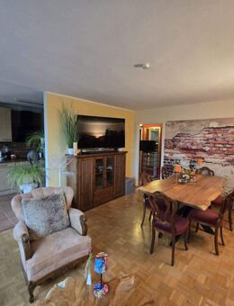 Helle 3-Zimmer-Wohnung an der Vahrenwalder Straße mit Balkon und Garage - Ihr neues Zuhause wartet! - Hannover