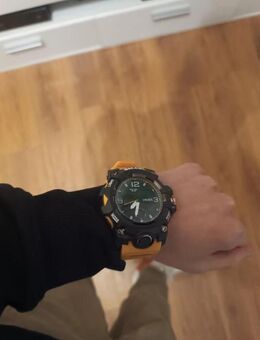 Sportliche Digitaluhr von SMAEL in Orange - Radevormwald (Stadt auf der Höhe)