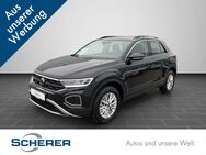 VW T-Roc, 1.0 TSI Life, Jahr 2023 - Ladenburg