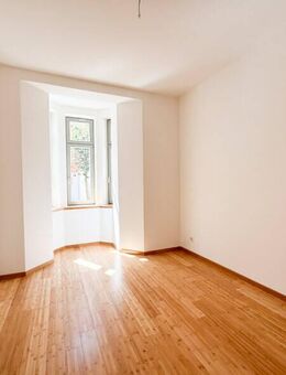 Komfortwohnung in Chemnitz - 3,5-Raum mit Balkon und Fußbodenheizung neu saniert - Chemnitz