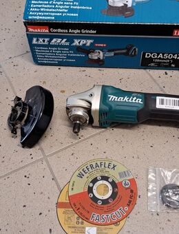 Makita Akku Flex DGA504 leicht gebraucht nur - Erfurt