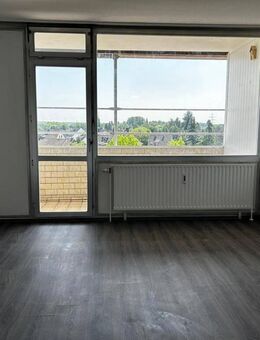 3 Zimmer Wohnung mit Balkon ab sofort verfügbar - Dortmund