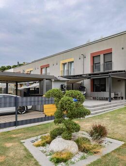 Modernes Reihenendhaus mit Dachterrasse, Carport und Gartenparadies in Lörrach! - Lörrach