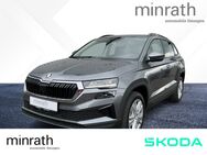 Skoda Karoq, 1.5 TSI e Selection FLA, Jahr 2024 - Moers