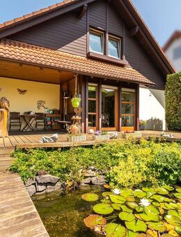 MANNELLA *Freistehendes Haus. Ihr neues Zuhause im Grünen mit wunderschönem Gartenparadies.* - Lohmar