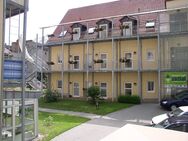 Kapitalanlage: Attraktive 2 Zimmer Dach Wohnung *** AWO Leistungen möglich *** - Altenburg Zentrum
