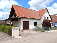 Schönes Zweifamilienhaus in idealer Lage in Graben/Lagerlechfeld mit neuer Heizung (WP) in 10-25 (!) - Graben