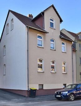 Freies Dreifamilienhaus in zentraler Stadtteil-Lage von Niederzwehren - Kassel