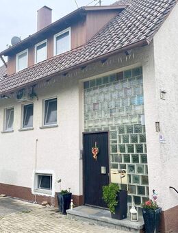 +2-Familienhaus mit Einliegerwohnung und Baugrundstück in Bad Liebenzell+ - Bad Liebenzell