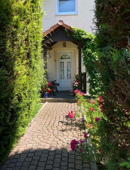 2 Wohnungen im Einfamilienhaus | Garage, Terrasse u. Balkon - Wuppertal