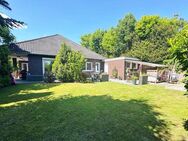 Topgepflegtes, familiengerechtes Wohnhaus mit großer Garage, Keller und schönem Garten - Cloppenburg