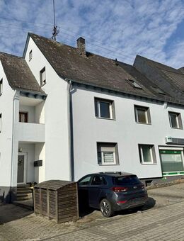 Wohnung in Emmelshausen zu vermieten. 1OG mit Balkon. - Emmelshausen