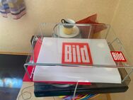 Zeitungsablage und Zeitungsständer “ Bild „ - Wunsiedel