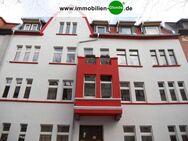 Ab August frei - Schöne Single-Wohnung mit 2 Zimmern und Einbauküche im Dachgeschoss - Borntalweg - Erfurt