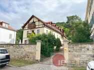 Hochwertige Dachgeschoss-Wohnung mit 2 Balkonen in ruhiger + historischer Wohn- und Parkanlage - Dresden