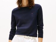 Tommy Hilfiger Strickpullover CO JERSEY STITCH V-NK SWEATER mit Tommy Hilfiger Logo-Flag