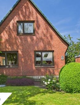 Einfamilienhaus mit Garage in Melsdorf | Lütt Immobilien Kiel || Provisionsfrei für den Käufer - Melsdorf