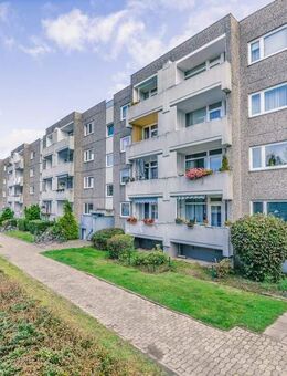 3-Zimmer-Wohnung in Braunschweig-Weststadt mit Balkon, Laminatboden und Tageslichtbad - Braunschweig