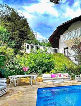 Landhausvilla der Extraklasse Idyllische Lage – großer Pool – grüne Oase - Berg (Regierungsbezirk Oberbayern)