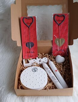 Geschenk Set Valentinstag Geburtstag Wunderkerze Kerze Kerzenständer Liebe Aufsteller Keraflott - Rheinbach