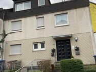 Bergisch Gladbach-Stadtmitte: Teilweise vermietetes Reihenendhaus mit Einlieger und Garage! - Bergisch Gladbach