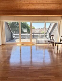 Großzügige Dachgeschosswohnung mit individuellem Charme im Bereich Honsel - Lüdenscheid